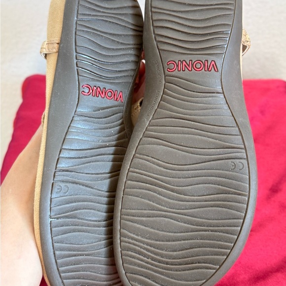 Vionic Nala Natural Cork & Gold Studded T-Strap Comfort Orthotic Sandals 9 - Picture 6 of 7